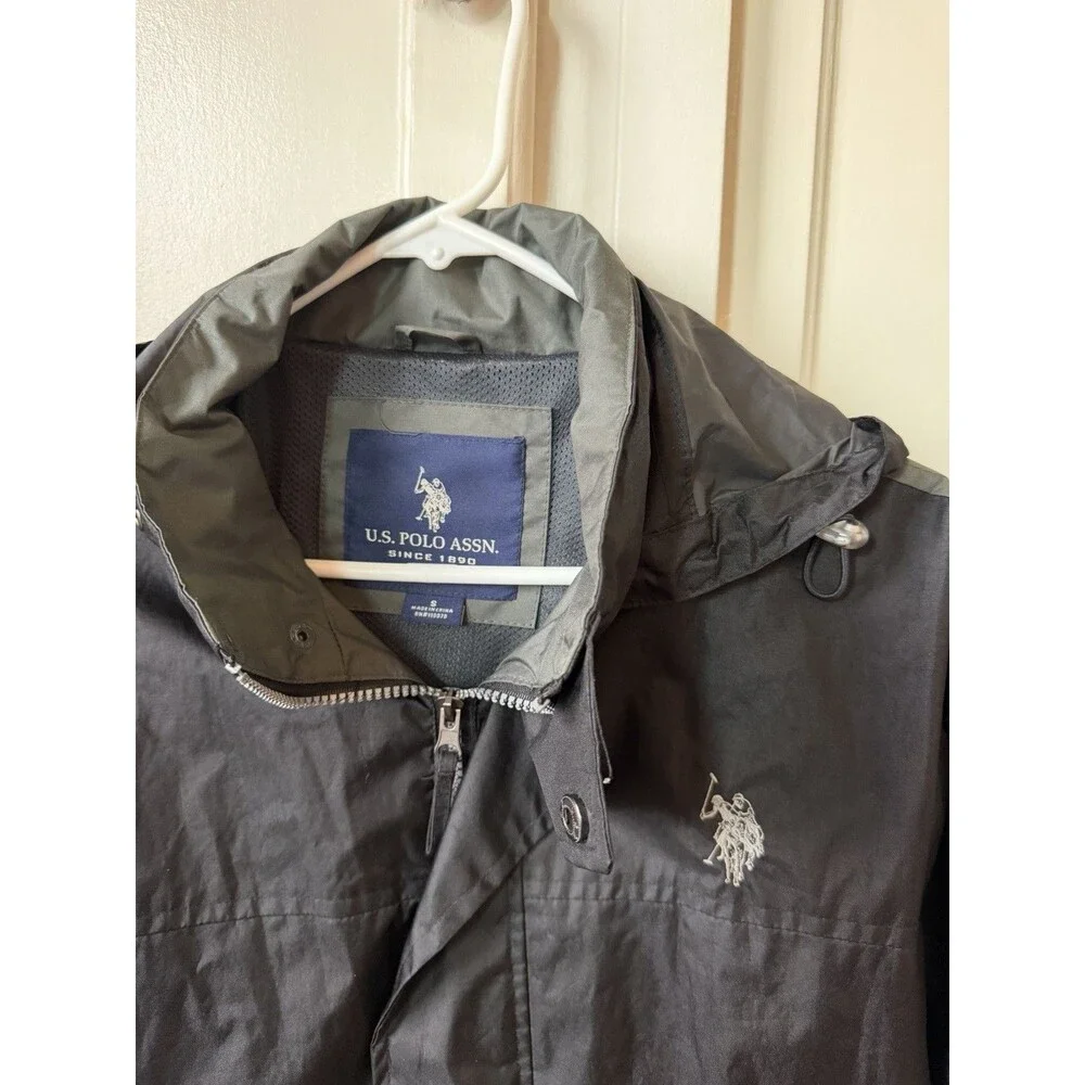 U.S. Polo Assn Mens Hooded Windbreaker Jacket Black Gray Mesh Lined